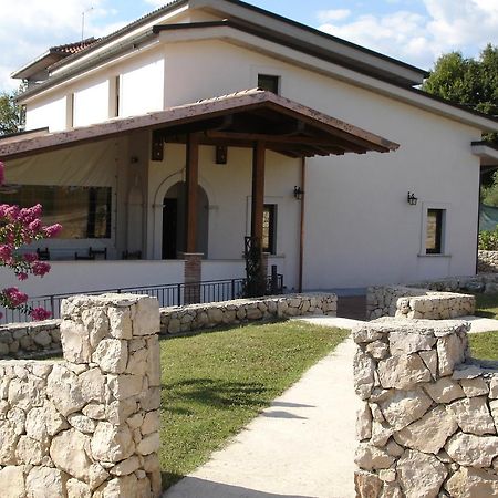 Agriturismo Casale Sera Fontana Liri Exterior photo